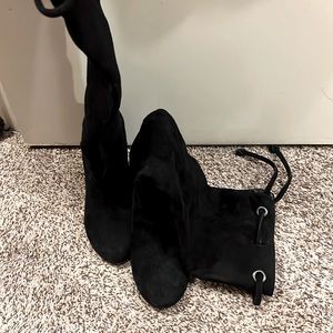 Via Spiga Black Suede  Boots